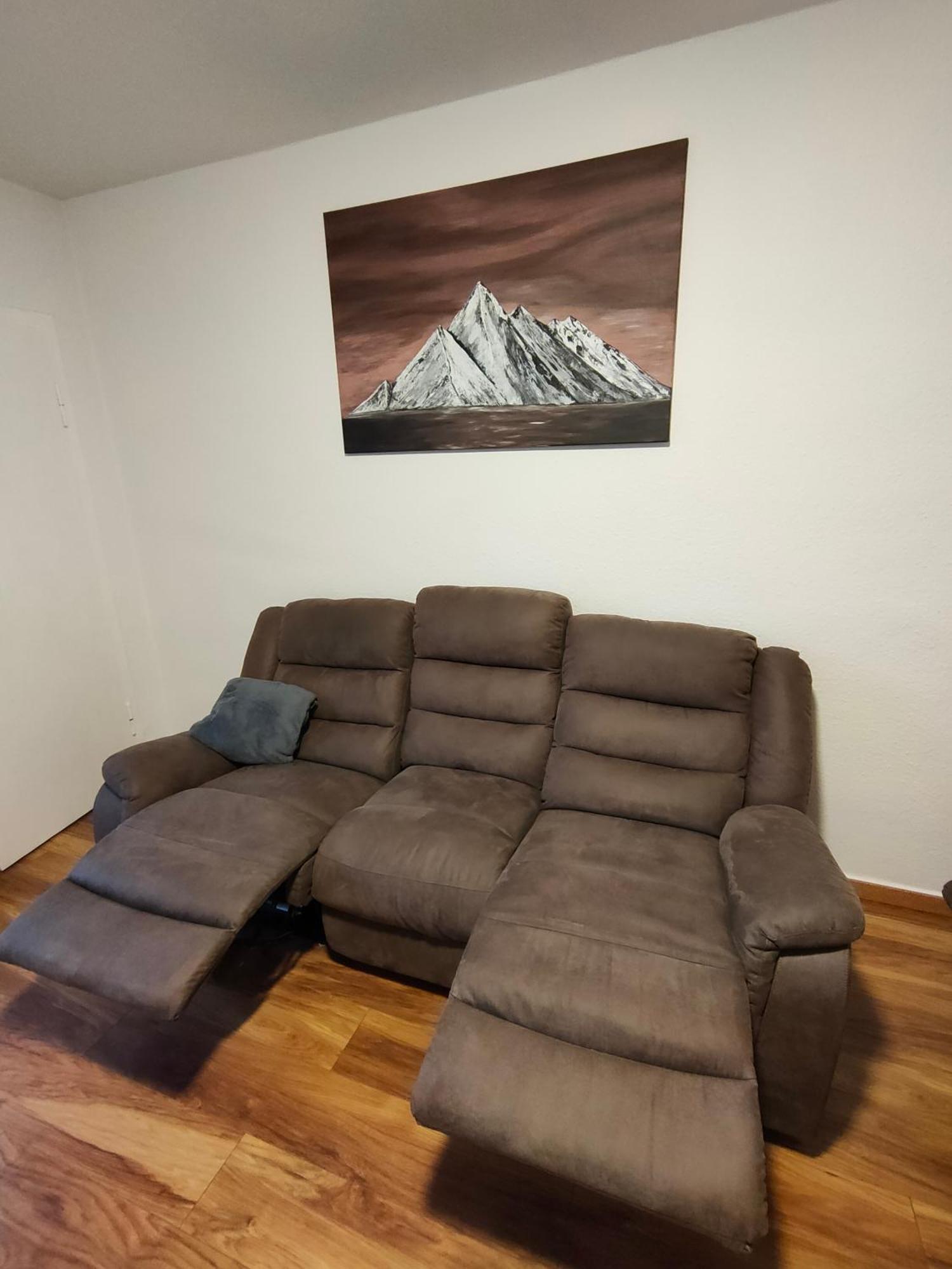 Large - Modern & Fully Equipped - Near Fair Keulen